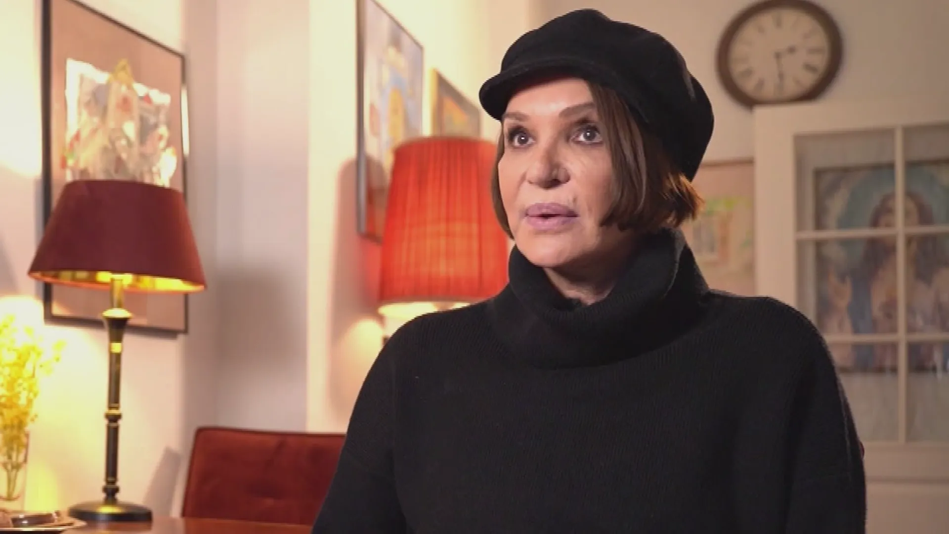 Anouschka Renzi's Face: The Truth Behind Her Smoothed Features